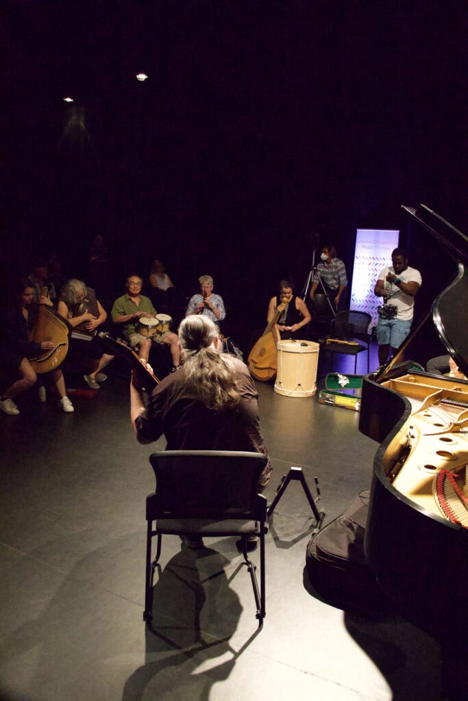 2022-Johnny-Carson-Theatre-Julian-Kytasty-jam-session