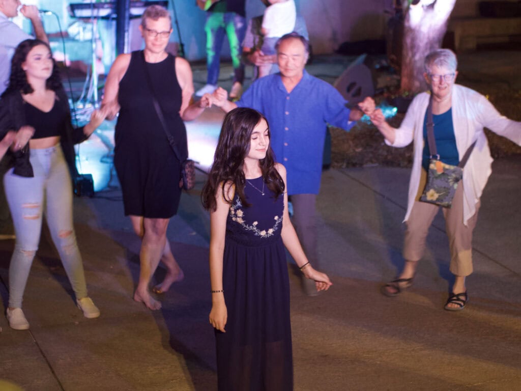 2022-Sheldon-Sculpture-Garden-Golden-Studio-girl-in-Dance-circle